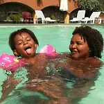 Aparthotel La Marina Resort 4*